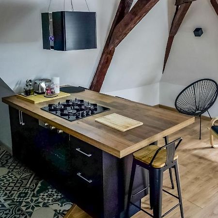 Vue Sur La Cathedrale - Au Coeur De Bourges Apartment Екстериор снимка